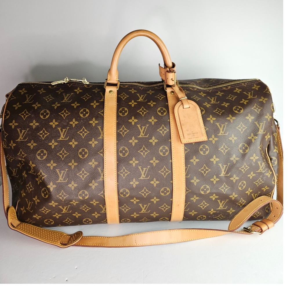 Authentic Louis Vuitton Keepall 55 Bandouliere with Strap #3750M